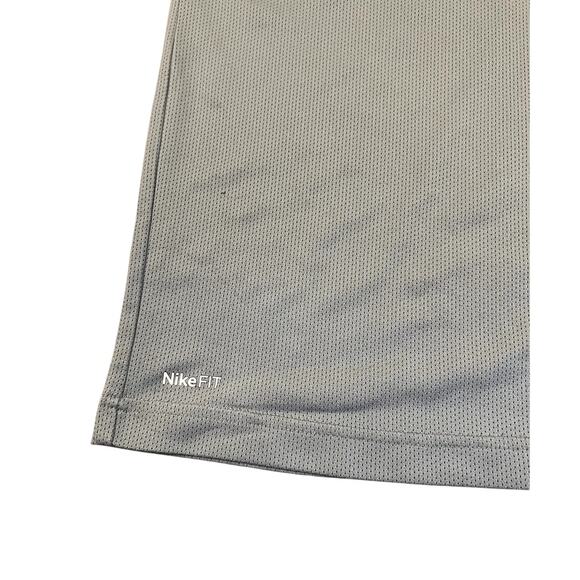 Y2K Nike FIT Gray Tank Top - Picture 2 of 6